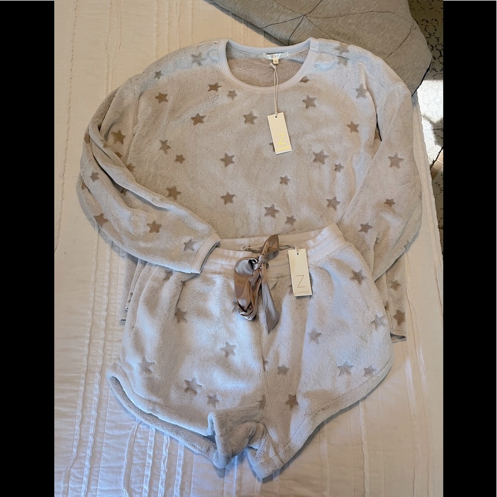 COPY - NWT Z SUPPLY Lounge set